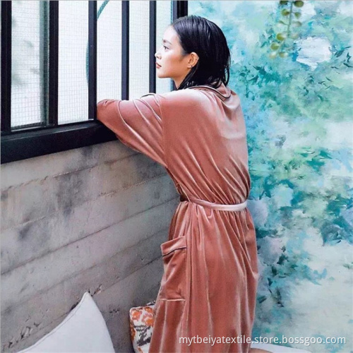 Comfortable Plush Solid Color Pleuche Robe Bathrobe